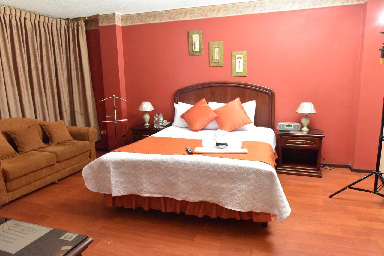 Hotel Makroz Латакунга Экстерьер фото